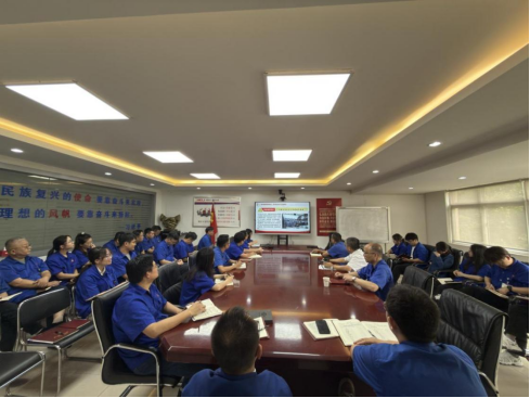 公司負(fù)責(zé)人安全授課.png 公司負(fù)責(zé)人安全授課.png